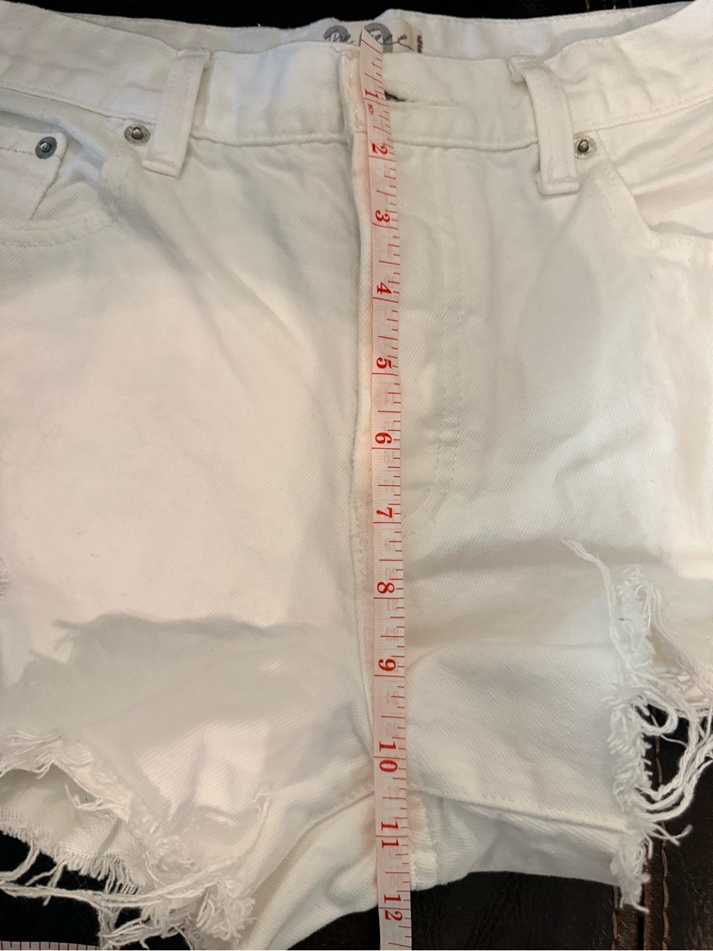 We the Free 30 - White Distressed Denim Shorts - Women's Frayed Hem - Picture 5 of 8